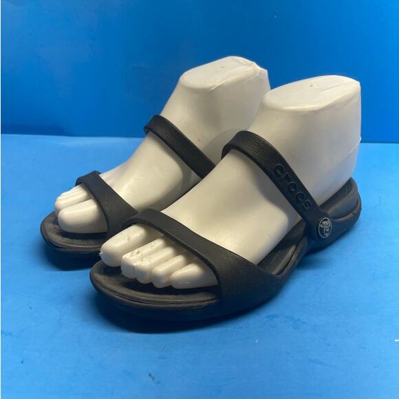 CROC Black 2 Strap Spa, Pool, Comfortable SANDALS Flip Flop Women Size 6 - Picture 1 of 10